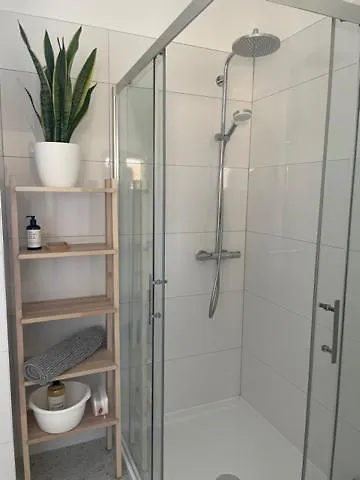 Vucic 公寓 Ražanac