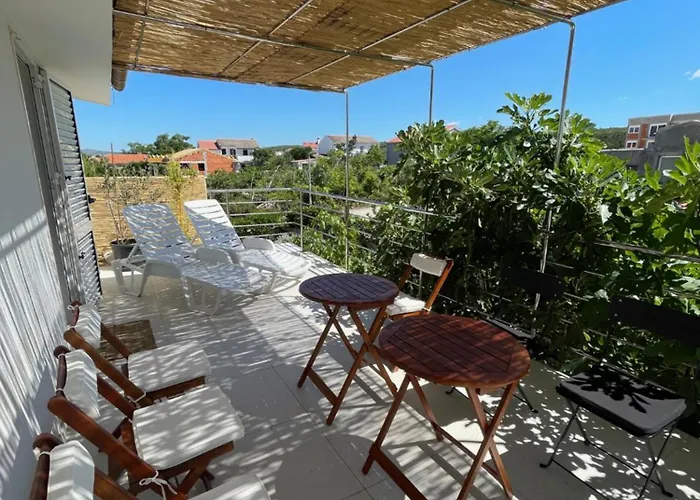 公寓 Vucic Ražanac